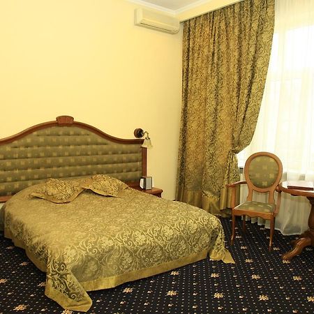 Pushkinskaya Hotel Rostov-on-Don Bagian luar foto