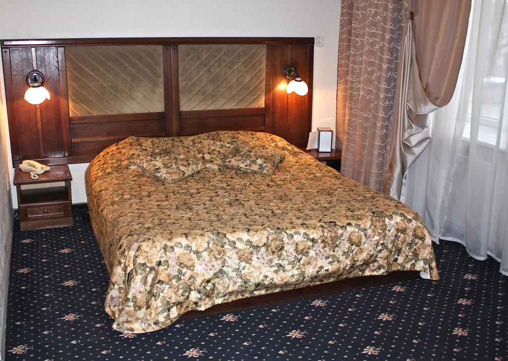Pushkinskaya Hotel Rostov-on-Don Ruang foto